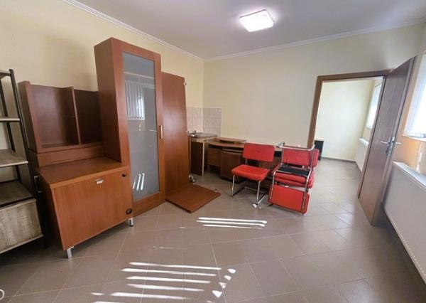 PRENÁJOM pre služby či ordináciu v centre Piešťan pri AUPARKU