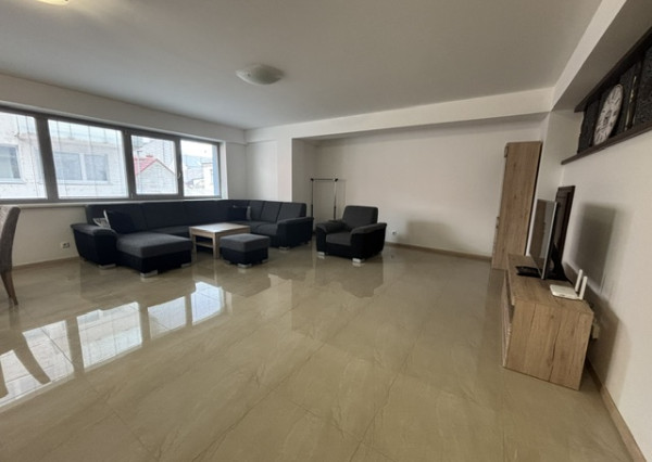 Veľkorysý 4-izbový mezonet 154 m² v úplnom centre Piešťan
