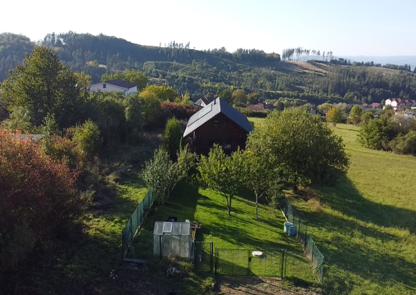 Moderný ZRUB s veľkorysým pozemkom a 10 kW fotovoltikou – len 8 minút od Žiliny (Stráňavy)