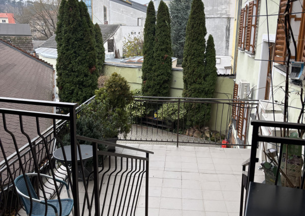 Prenájom obchodno/kancelárskeho priestoru s parkovaním v centre Piešťan