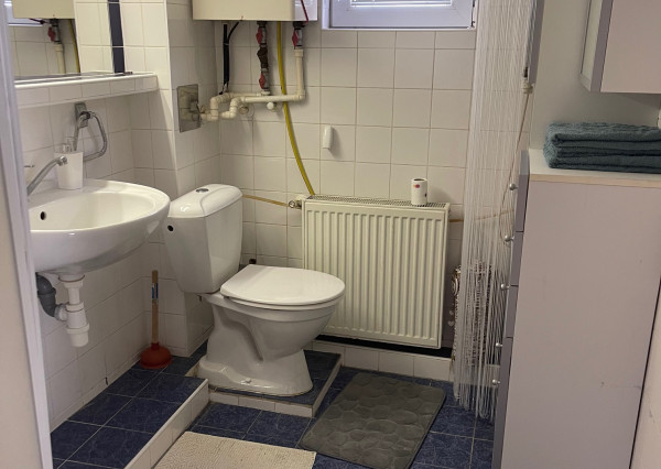 Na prenájom rodinný dom s parkovaním, Ratnovce