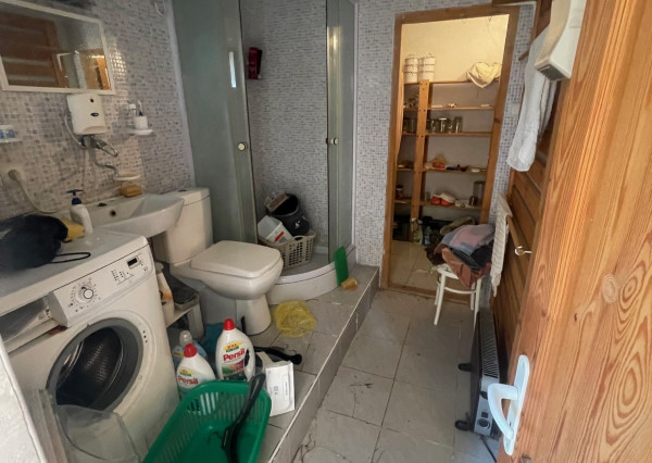 Dva rodinné domy, pozemky 2 004 m² - Ratnovce pri Piešťanoch