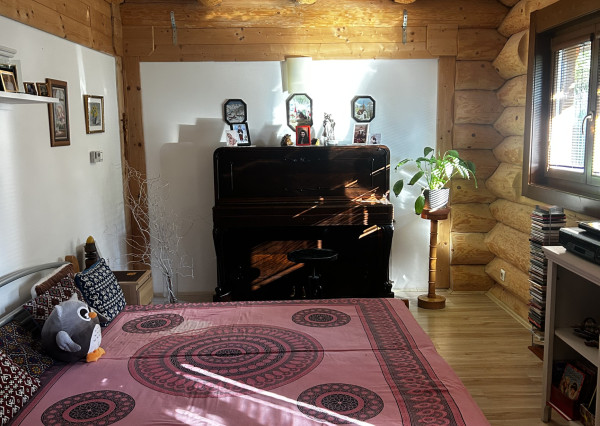 Moderný ZRUB s veľkorysým pozemkom a 10 kW fotovoltikou – len 8 minút od Žiliny (Stráňavy)