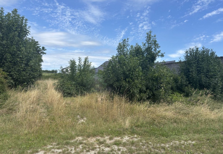 Pozemok na výstavbu RD v srdci obce Veľké Kostoľany