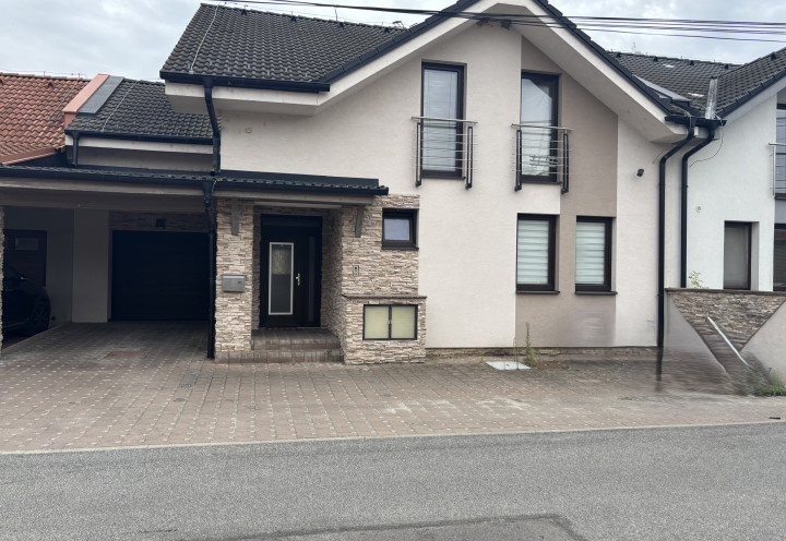 *ZĽAVA 10.000 EUR* 5i RD pripravený na okamžité bývanie v pokojnej lokalite