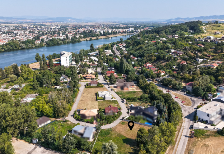 Pozemok 1 345 m² na predaj | Sĺňava II, Banka pri Piešťanoch