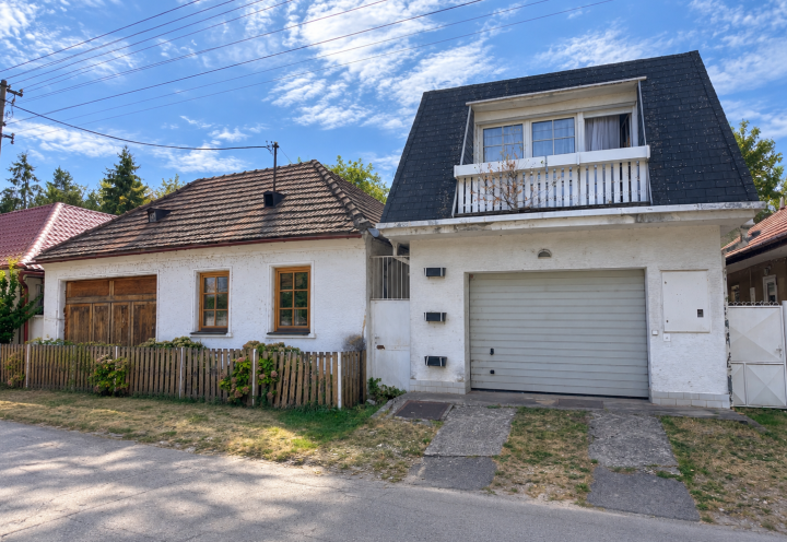 Dva rodinné domy, pozemky 2 004 m² - Ratnovce pri Piešťanoch