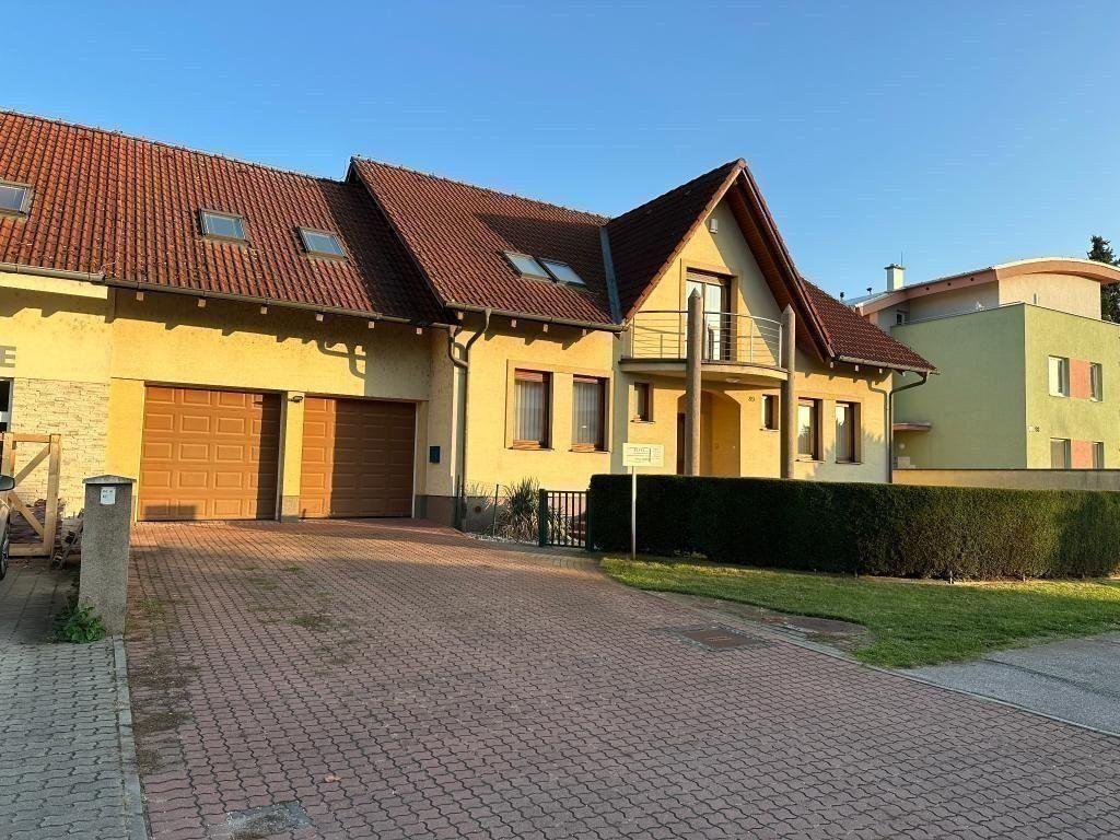 *TOP PONUKA* 7i RD vhodný aj ako sídlo firmy v exkluzívnej lokalite Piešťan