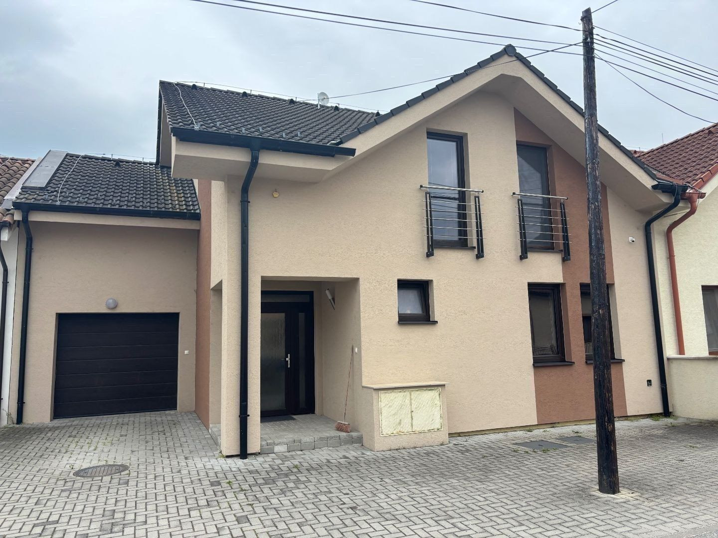 *ZNÍŽENÁ CENA* 5i RD, kde sa pohodlie snúbi s dokonalou lokalitou