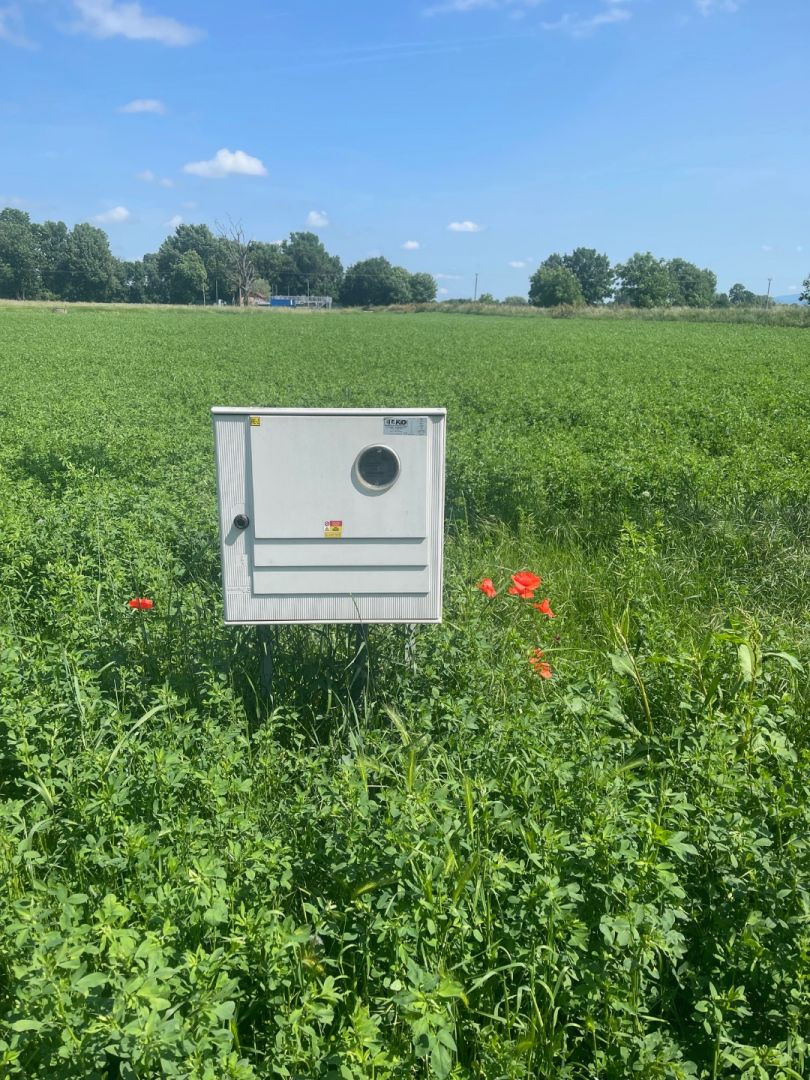 Stavebný pozemok 1000m2 na okraji obce, VESELÉ pri Piešťanoch