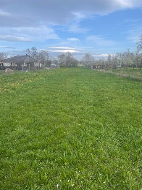 *PREDAJ* pozemkov na stavbu RD v Ostrove pri Piešťanoch