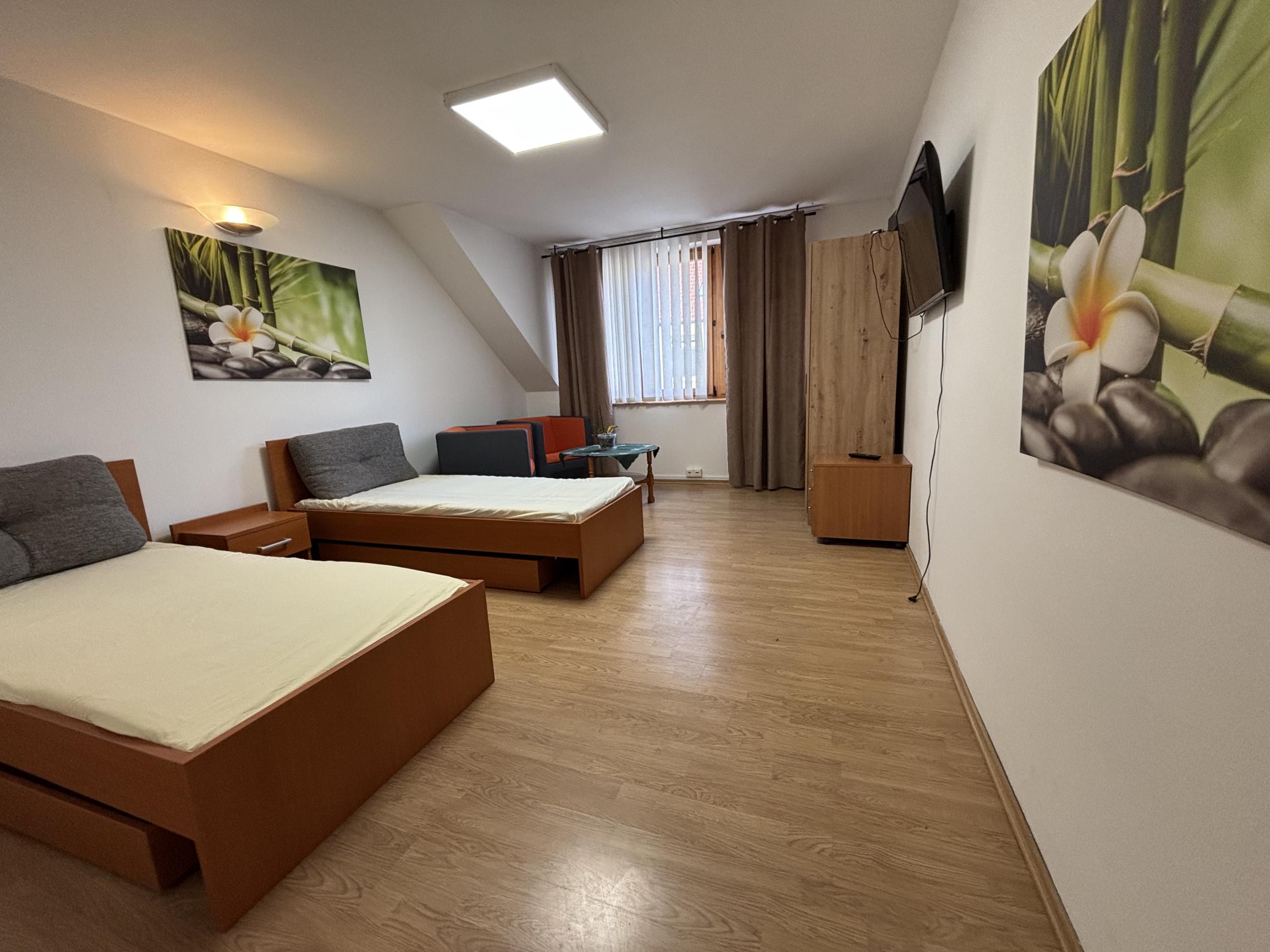 *Na prenájom* 3-izbový byt v centre Piešťan