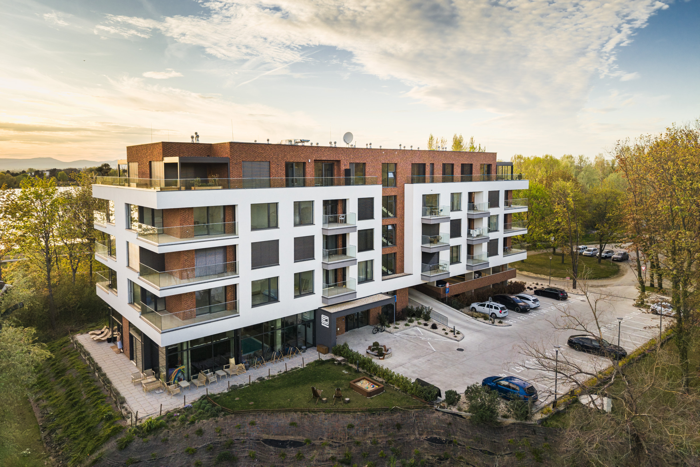 PINIA | byt na predaj | 80 m² + terasa 17 m² | výhľad na Váh